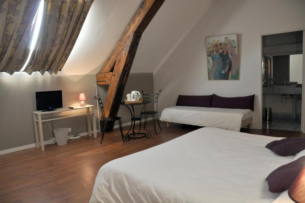 Hotel Domaine de Roiffé Habitación foto
